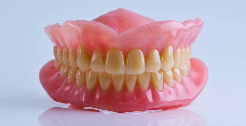 Complete-Dentures