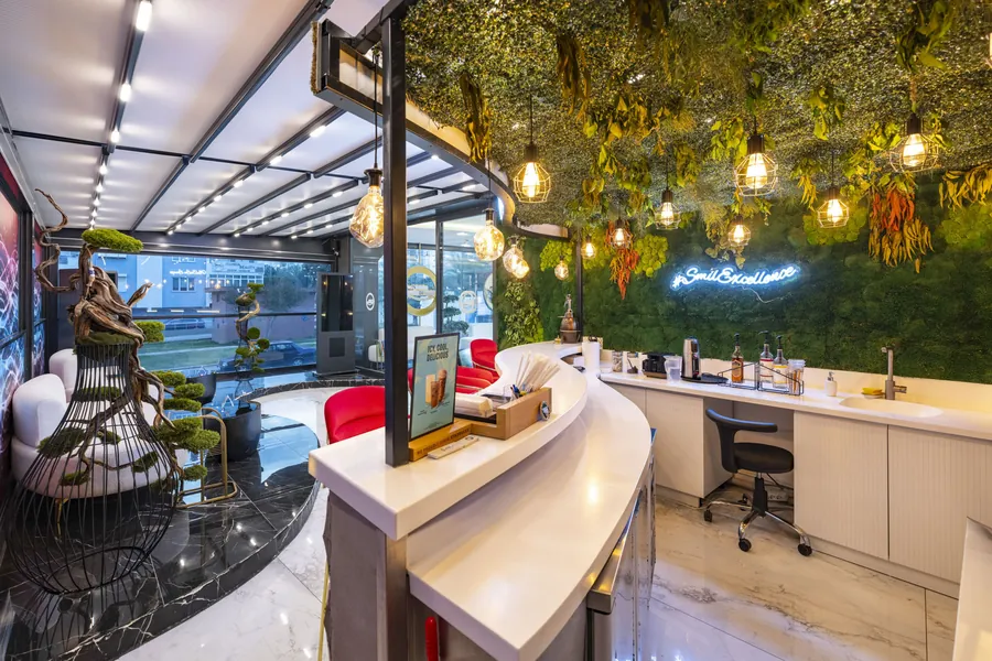 Antalya Smile Designs resepsiyon