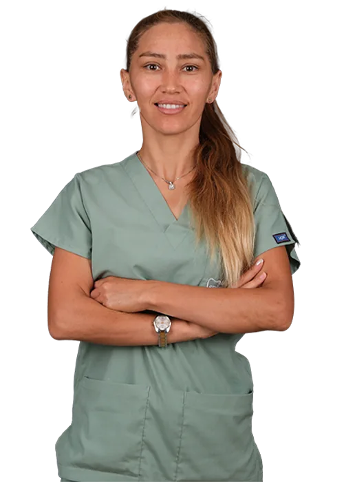 Elizat Mambetzhumaeva, Service-Team